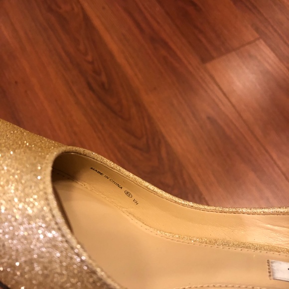Gold Nina shoes - Picture 3 of 4